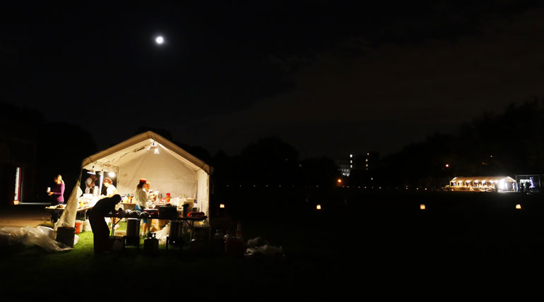 food-tent-moon